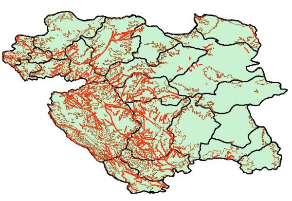 دانلود شیپ فایل GIS عوارض طبیعی و مصنوع استان کردستان